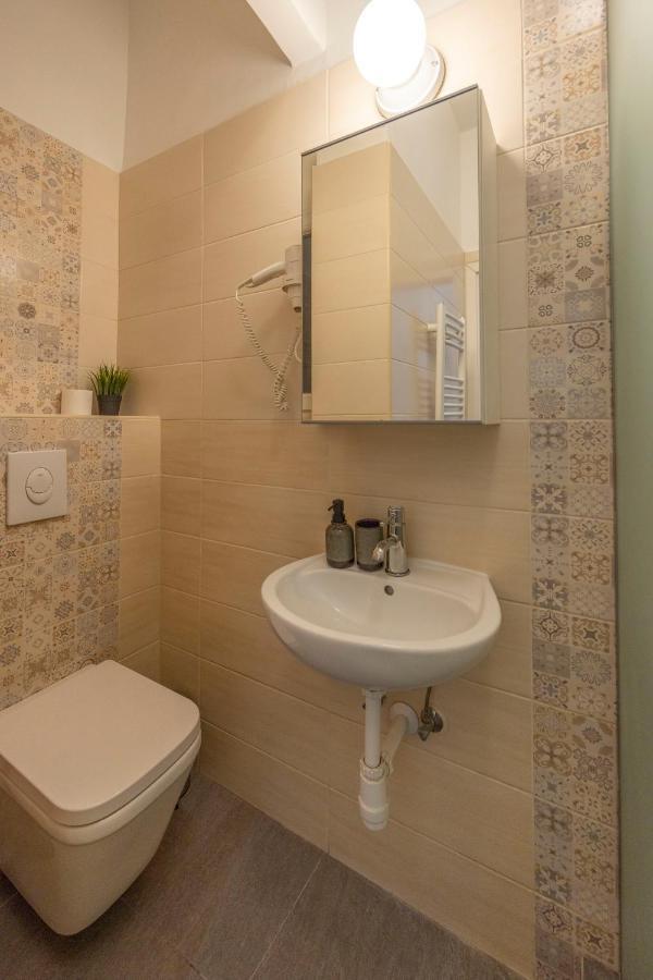 בודפשט Central Grand Apartment With 5Bedrm 2Bathroom מראה חיצוני תמונה